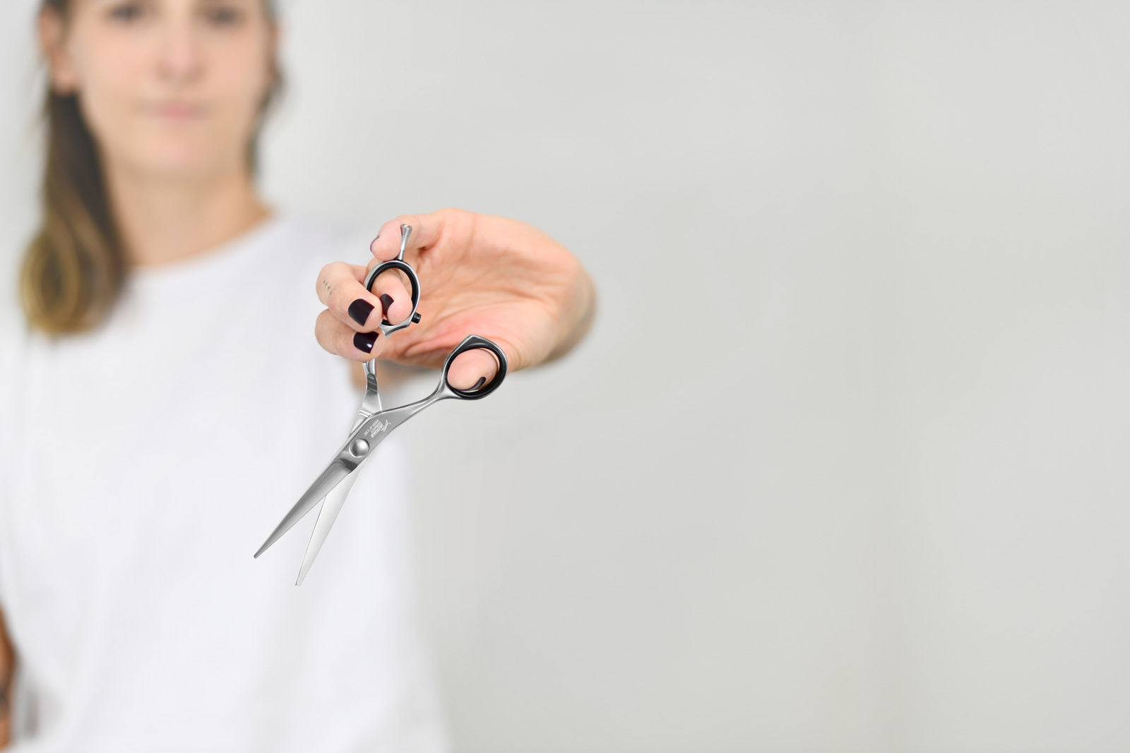 Left-handed scissors from JAGUAR – high-quality selection