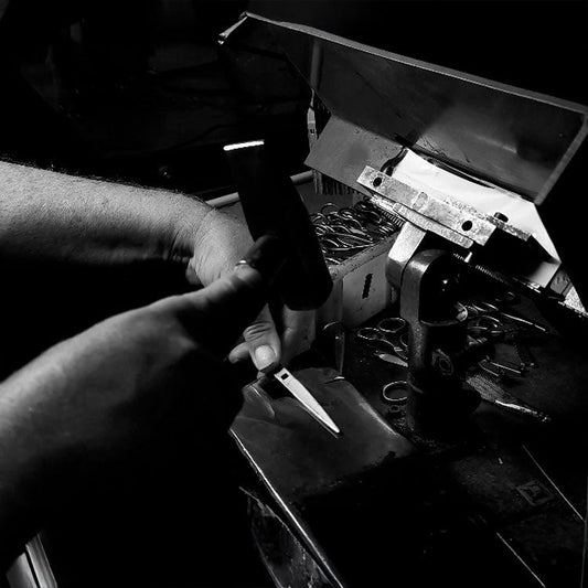 A look behind the scenes: How JAGUAR professional hairdressing scissors are made in Solingen