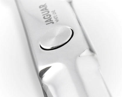 Hairdressing scissors with ergonomic design.