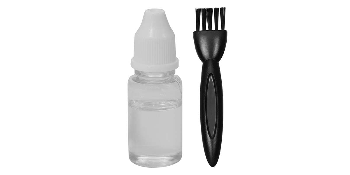 Hair clipper in black and silver.