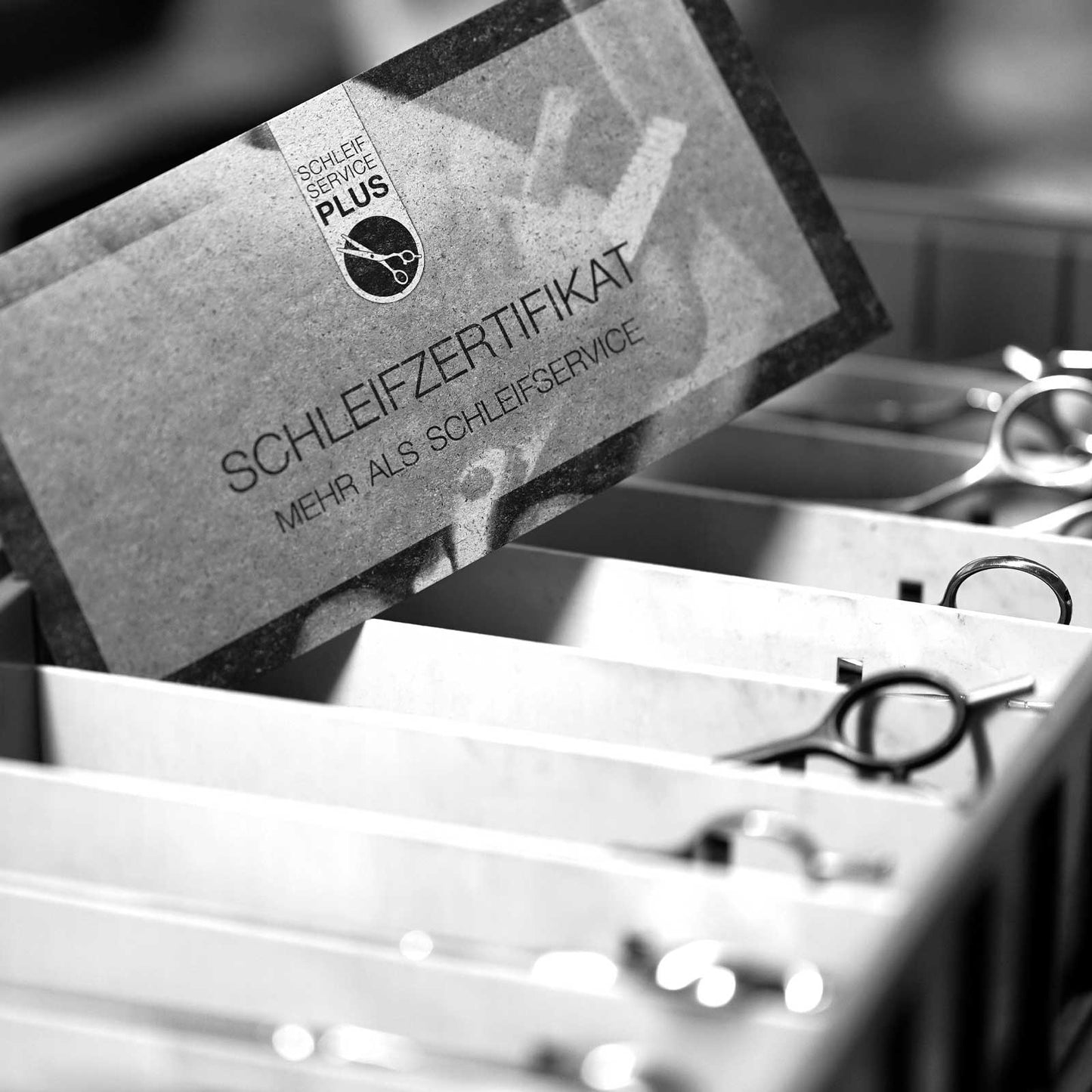 Certificat d'affûtage du JAGUAR Service d’affûtage pour des ciseaux de coiffeur entretenus par des professionnels – qualité et précision « made in Solingen ».
