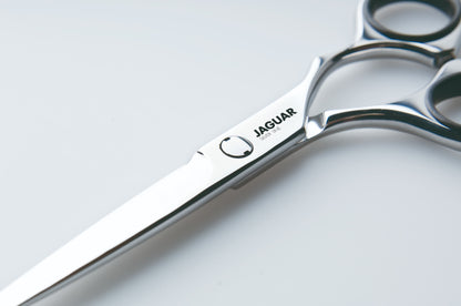 Hairdressing scissors with ergonomic design.